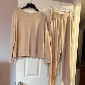 Cable & Gauge Velour Lounge Set